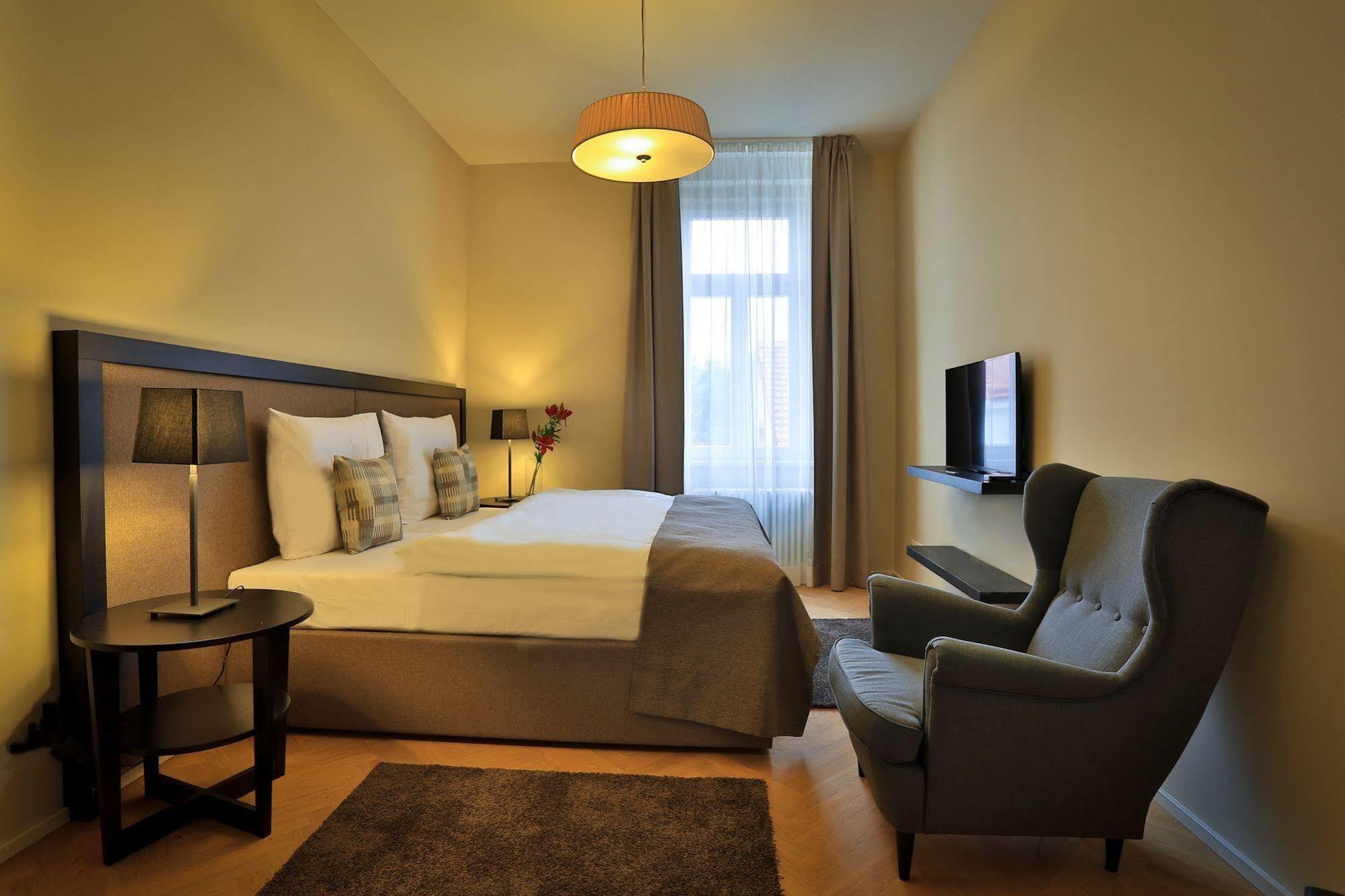 Aparthotel & Prague